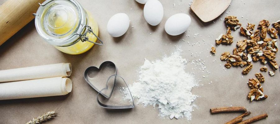 A Cake Decorator's Top 10 Tools