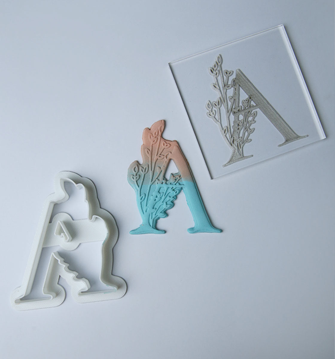Floral (A) - embossser + cutter set