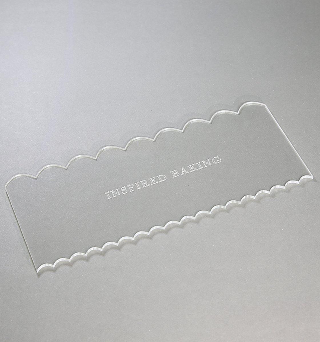 The Curvy One - Cake Comb - Inspired Baking